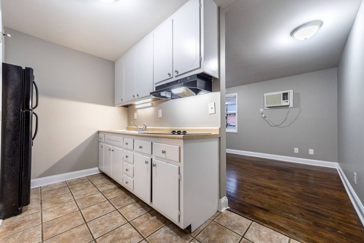 Apartment for rent at 110 Brookside Dr, Clarksville, TN 37042