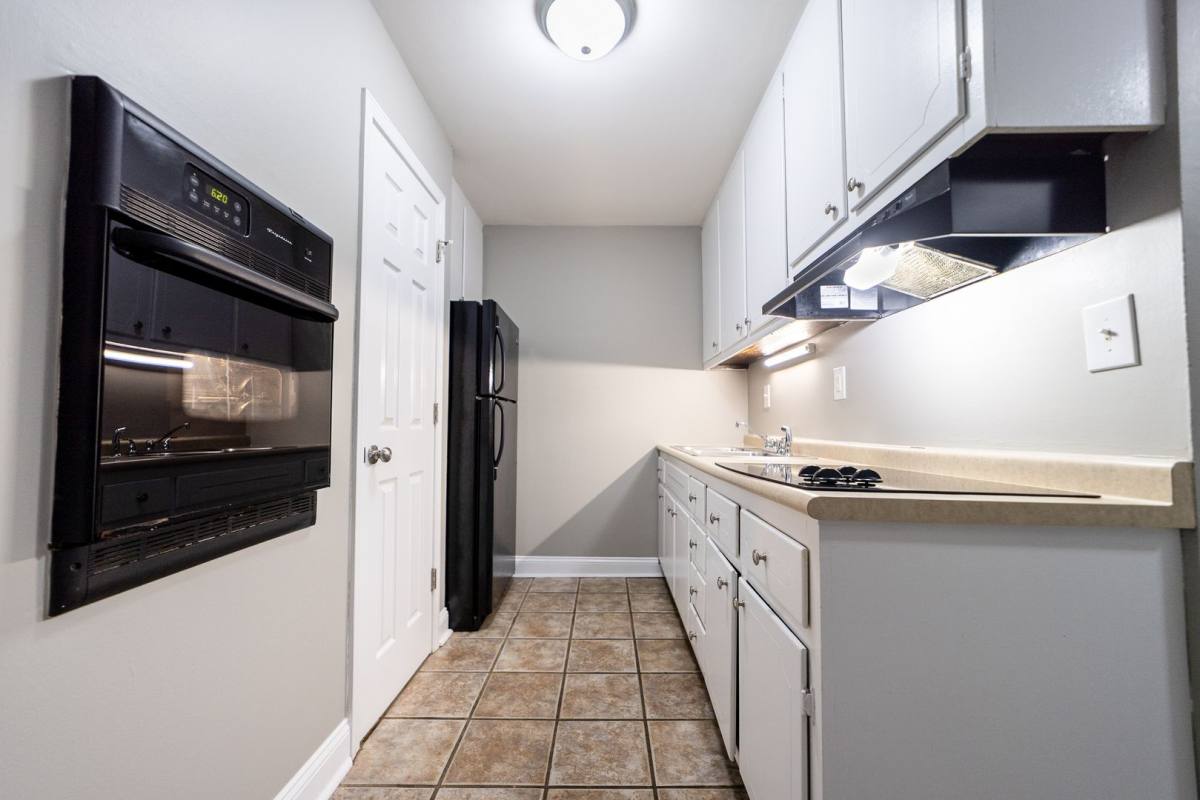 Apartment for rent at 110 Brookside Dr, Clarksville, TN 37042