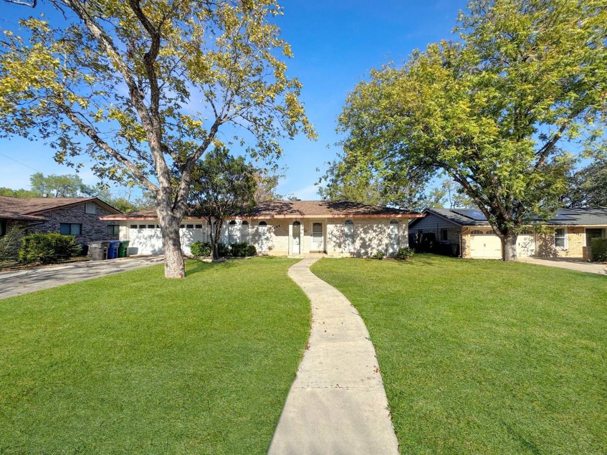 House for rent at 10806 Mount Tipton St, San Antonio, TX 78213