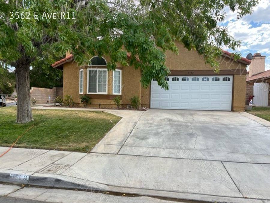 House for rent at 3562 E Ave #R11, Palmdale, CA 93550