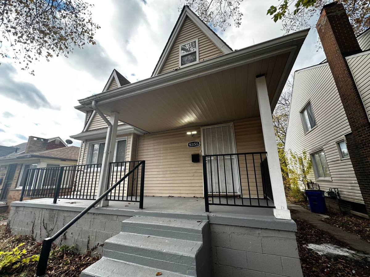 House for rent at 9355 Ward Ave, Detroit, MI 48228