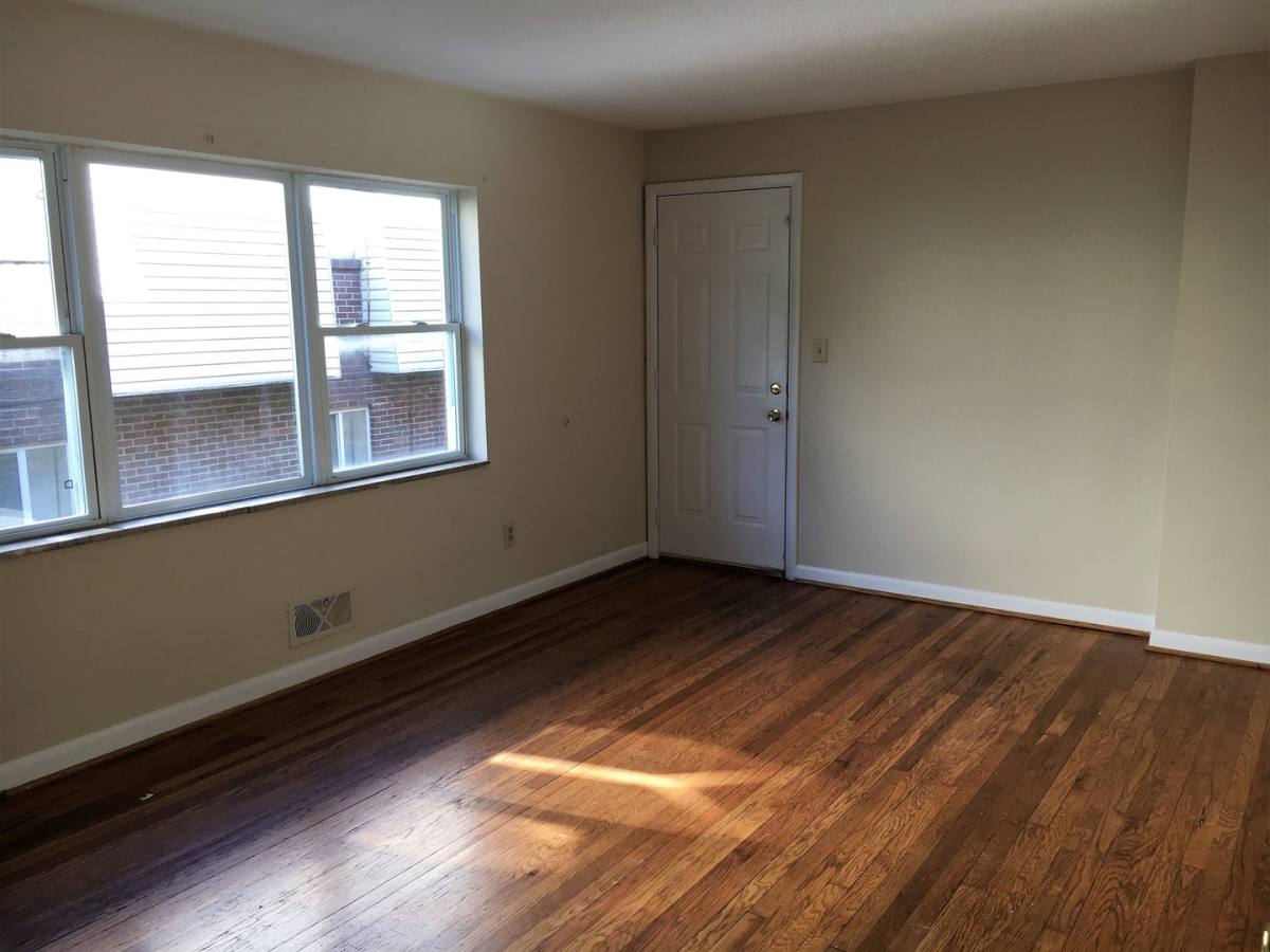 Apartment for rent at 460 E Norwich Ave, Columbus, OH 43201