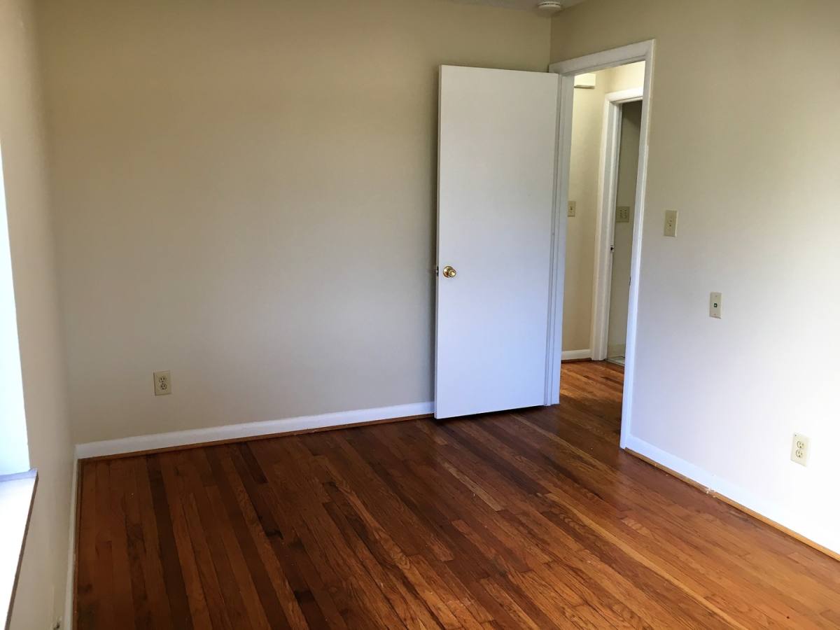 Apartment for rent at 460 E Norwich Ave, Columbus, OH 43201