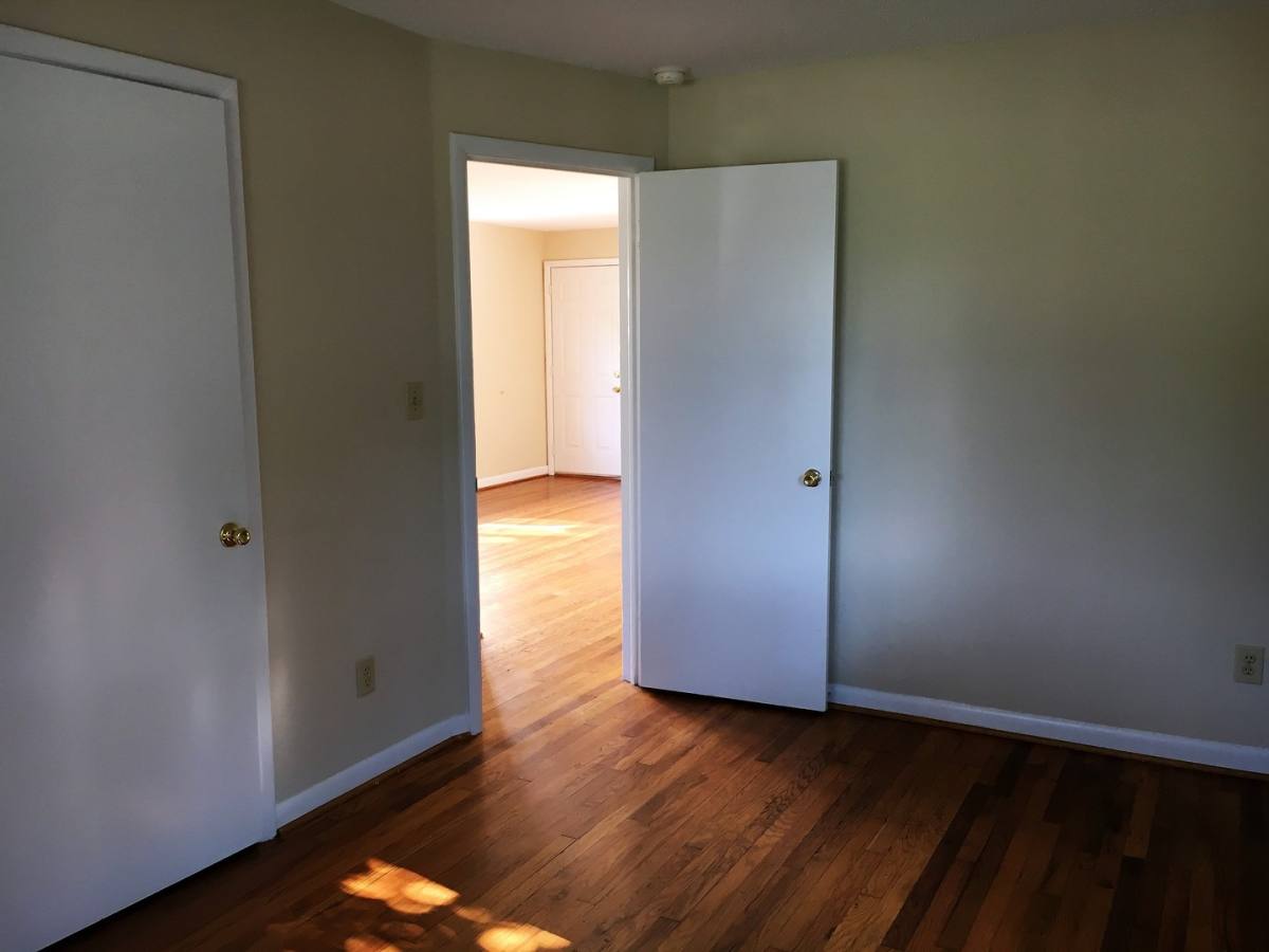 Apartment for rent at 460 E Norwich Ave, Columbus, OH 43201