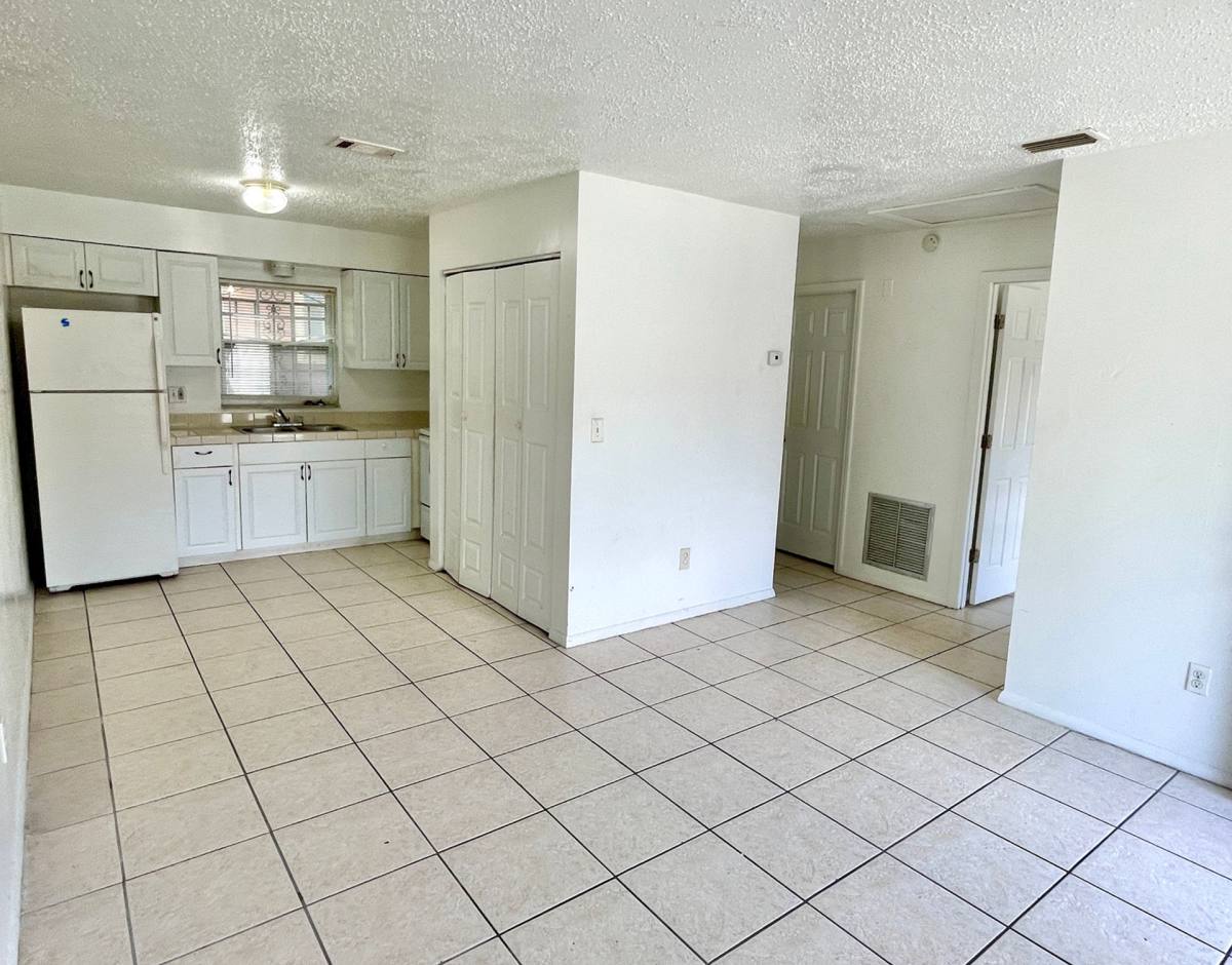 Apartment for rent at 2113 W Cypress St, Tampa, FL 33606