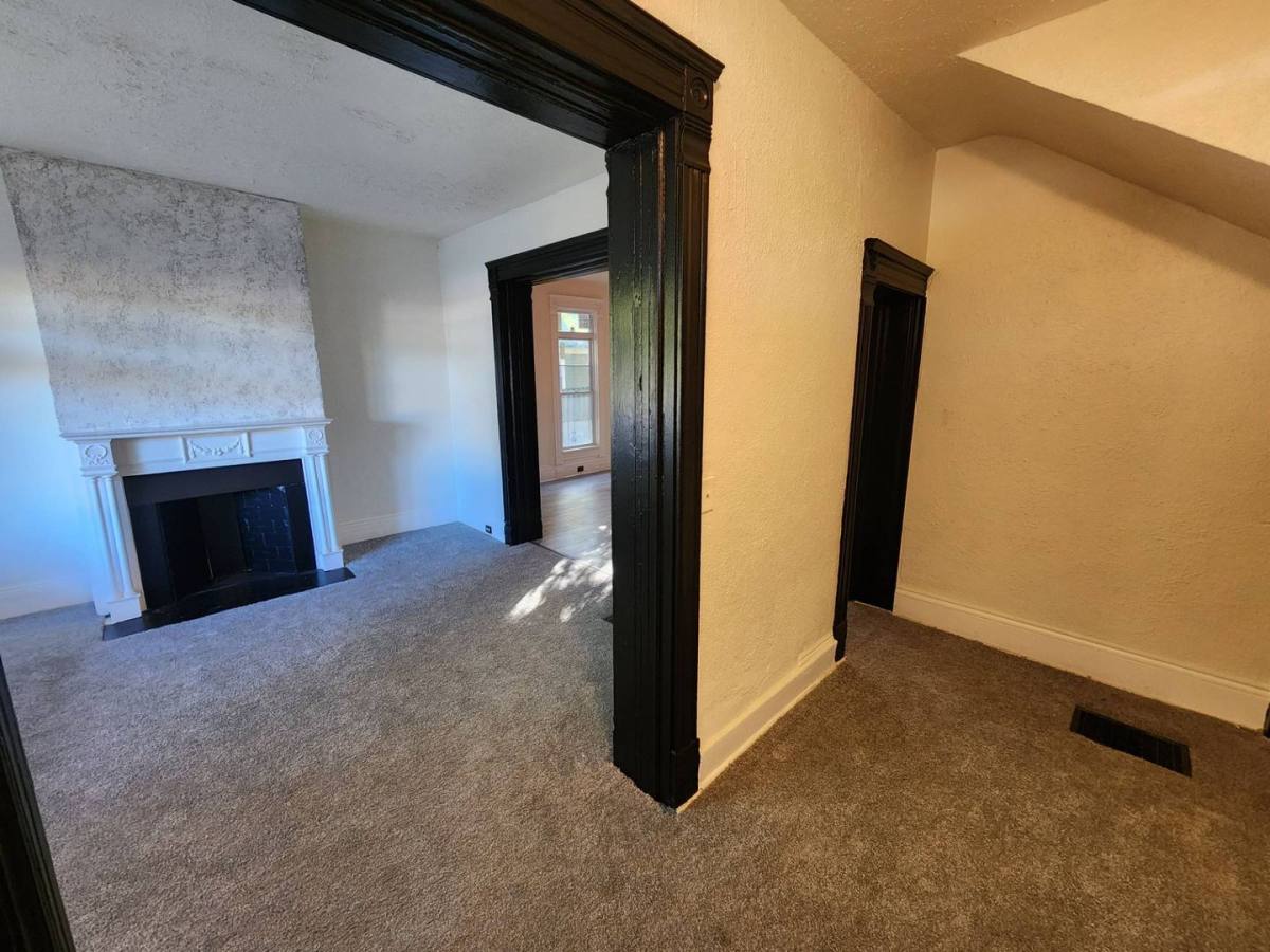 Apartment for rent at 2186 E 89th St, Cleveland, OH 44106