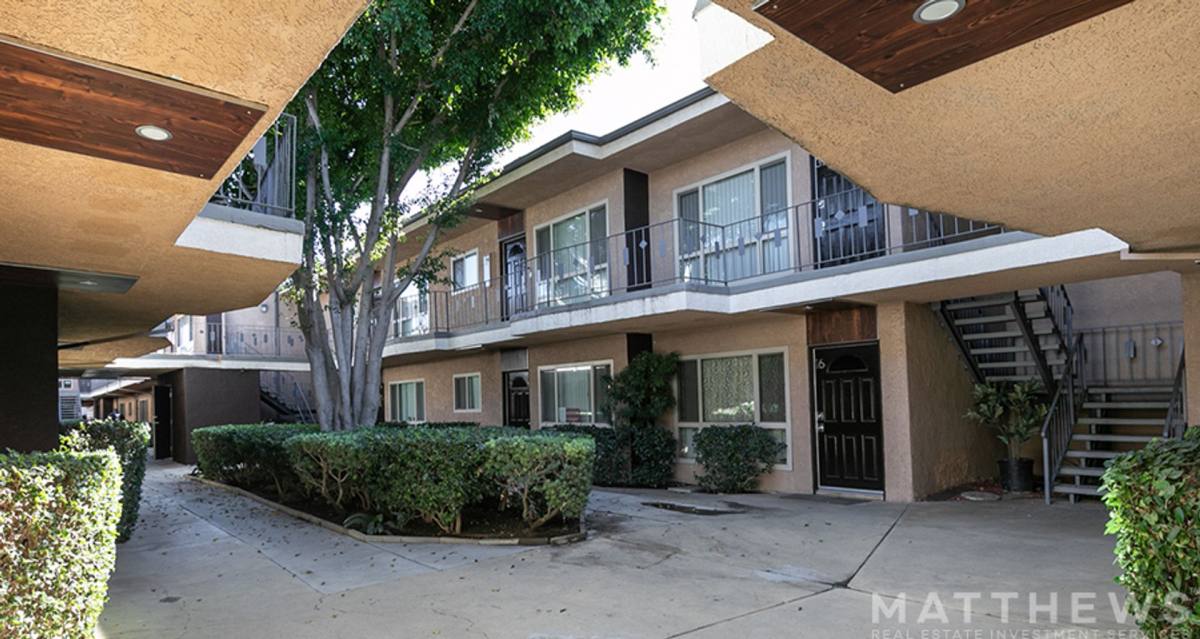 Apartment for rent at 8960 Orion Ave, North Hills, CA 91343