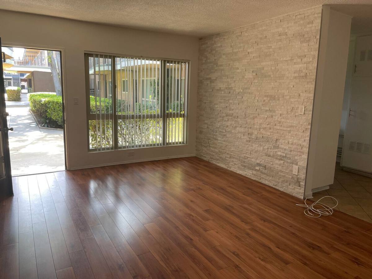 Apartment for rent at 8960 Orion Ave, North Hills, CA 91343