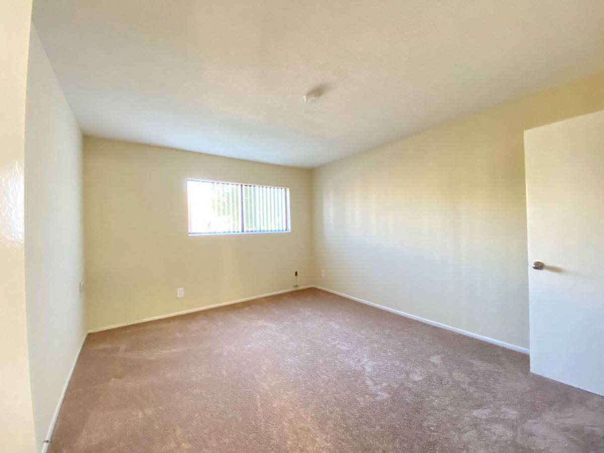 Apartment for rent at 5637 Hazeltine Ave, Van Nuys, CA 91401
