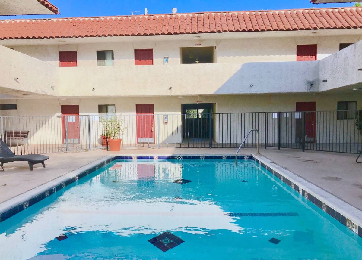 Apartment for rent at 5637 Hazeltine Ave, Van Nuys, CA 91401