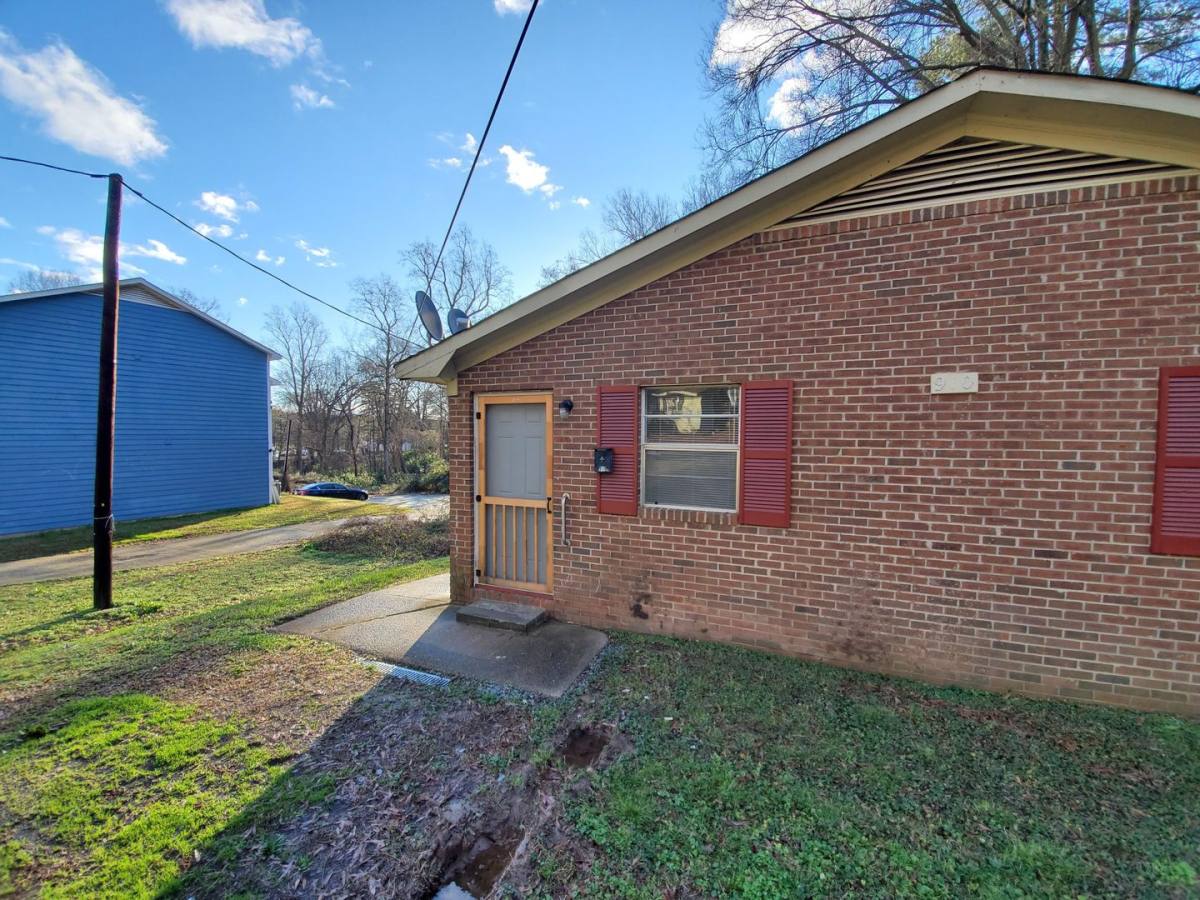 Apartment for rent at 910 Fiske St, Durham, NC 27703