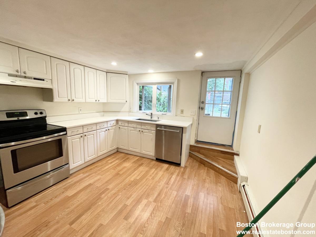 Apartment for rent at 16 Greenwich, Roxbury Crossing, MA 02120