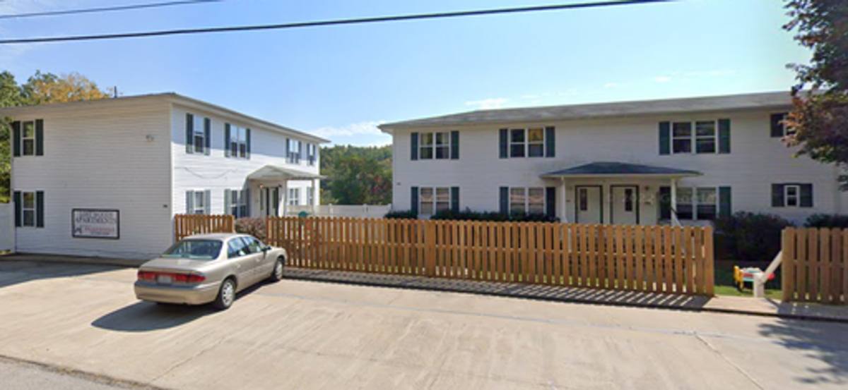 Apartment for rent at 701-725 Broadway St, Waynesville, MO 65583