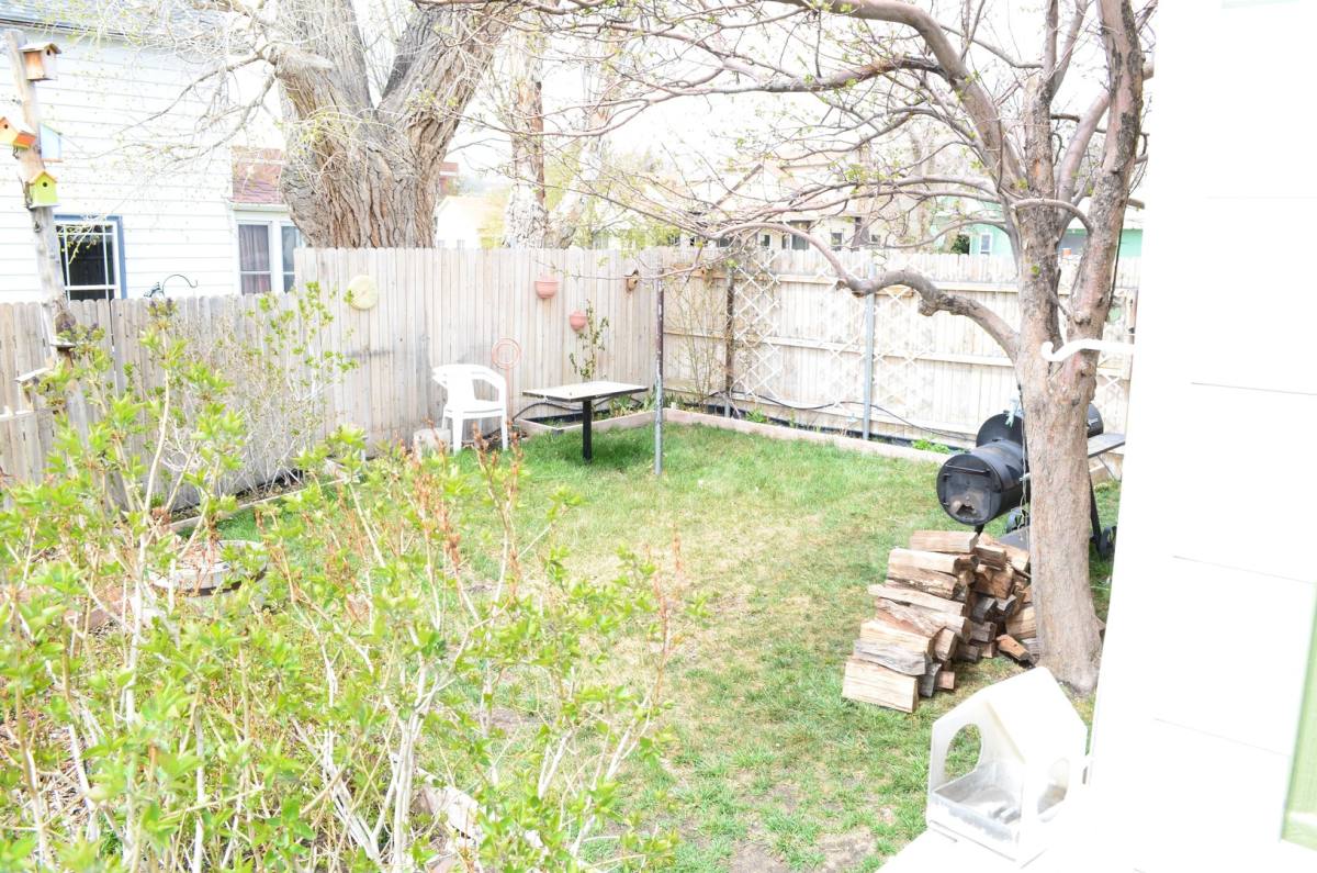Apartment for rent at 216 1 2 1st St, Rawlins, WY 82301