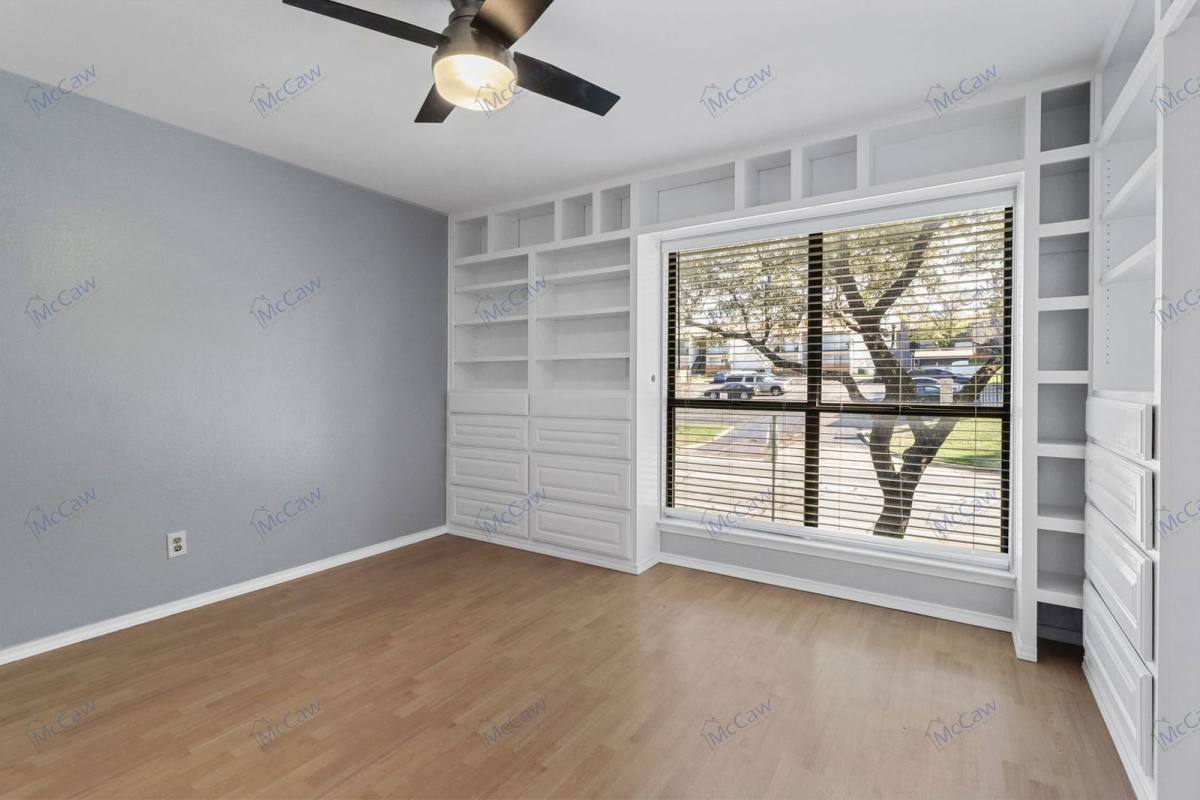 Condo for rent at 2101 Park Willow Lane #B, Arlington, TX 76011