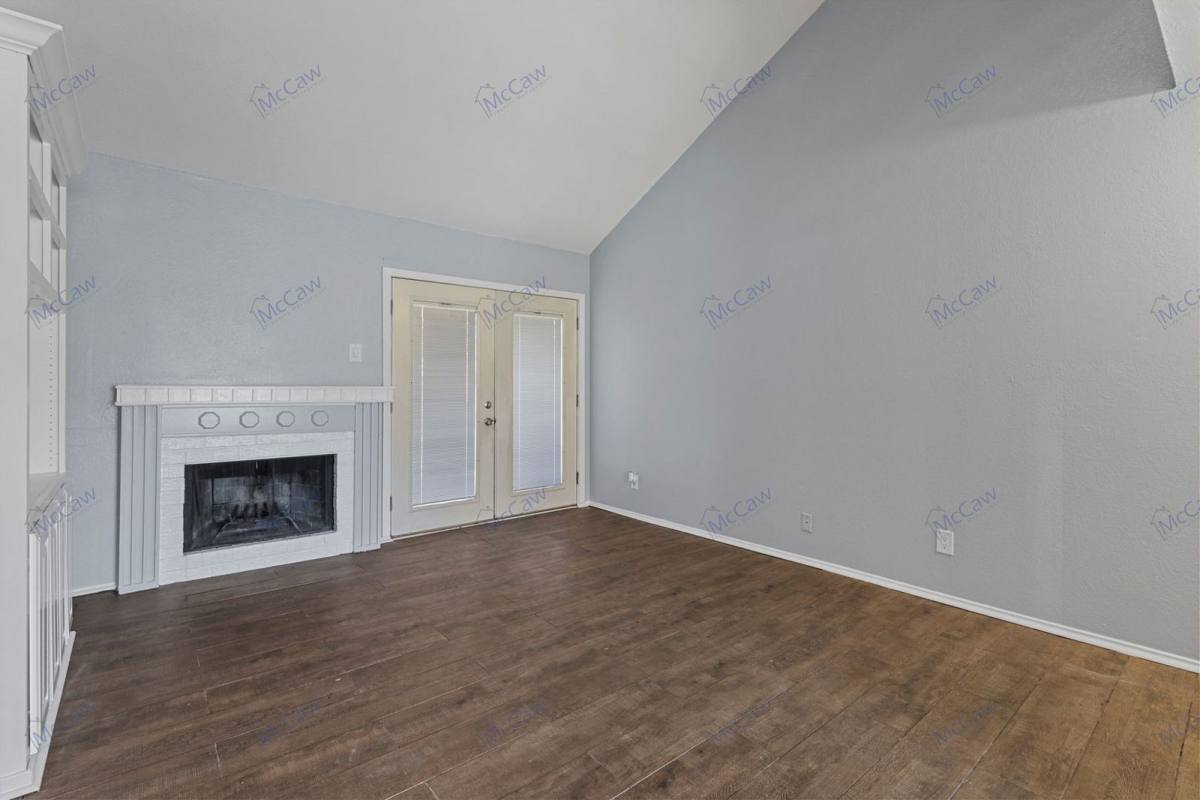 Condo for rent at 2101 Park Willow Lane #B, Arlington, TX 76011