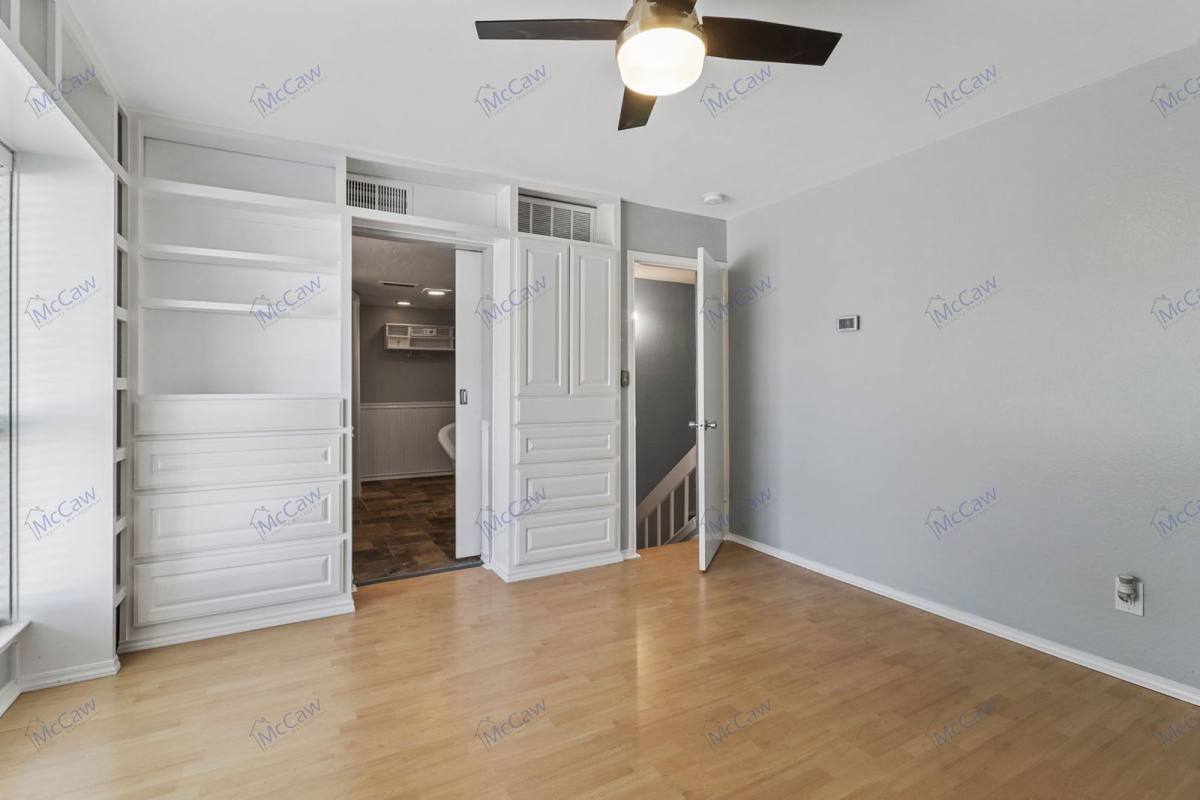 Condo for rent at 2101 Park Willow Lane #B, Arlington, TX 76011