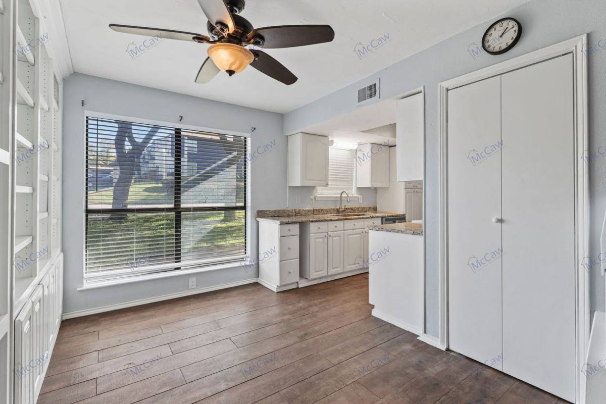 Condo for rent at 2101 Park Willow Lane #B, Arlington, TX 76011