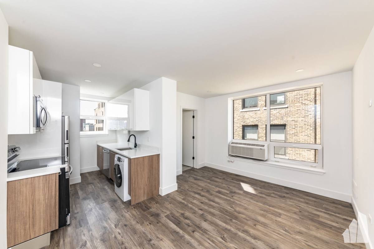 Apartment for rent at 941 W Carmen Ave #108, Chicago, IL 60640