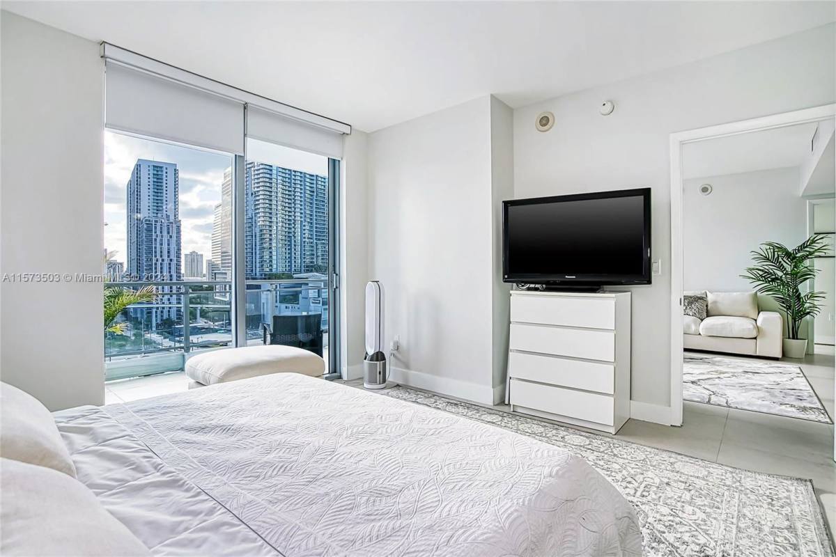 Condo for rent at 92 SW 3rd St, Miami, FL 33130