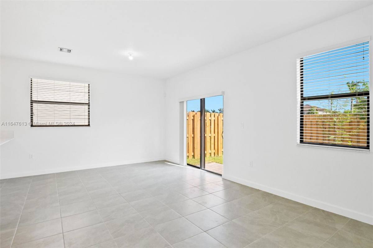 Townhouse for rent at 11934 SW 247th Terrace, Homestead, FL 33032