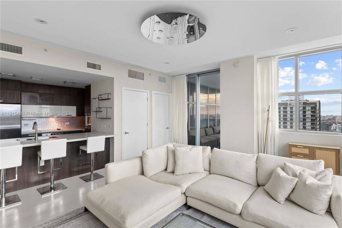 Apartment for rent at 3301 NE 1st Ave, Miami, FL 33137