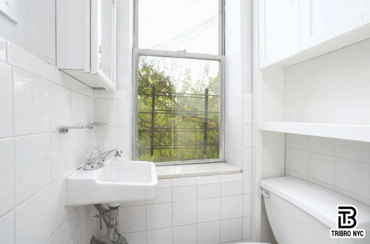 Apartment for rent at 102 Baltic St, Brooklyn, NY 11201
