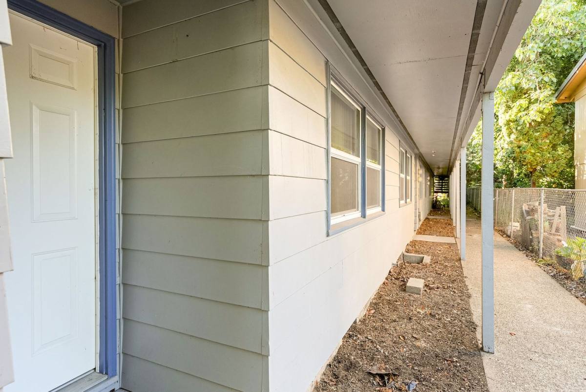 Apartment for rent at 302 Monmouth Ave S, Monmouth, OR 97361