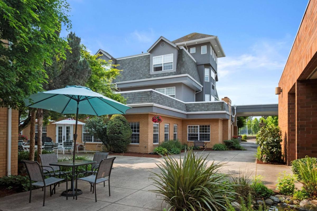 Life Manor Mountainside, 1609 S Union Ave, Tacoma, WA 98405 - Apartment for Rent - Image 3