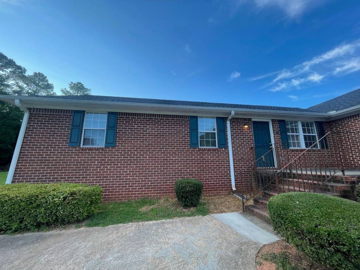 House for rent at 101 Hunters Run Rd, Athens, GA 30606