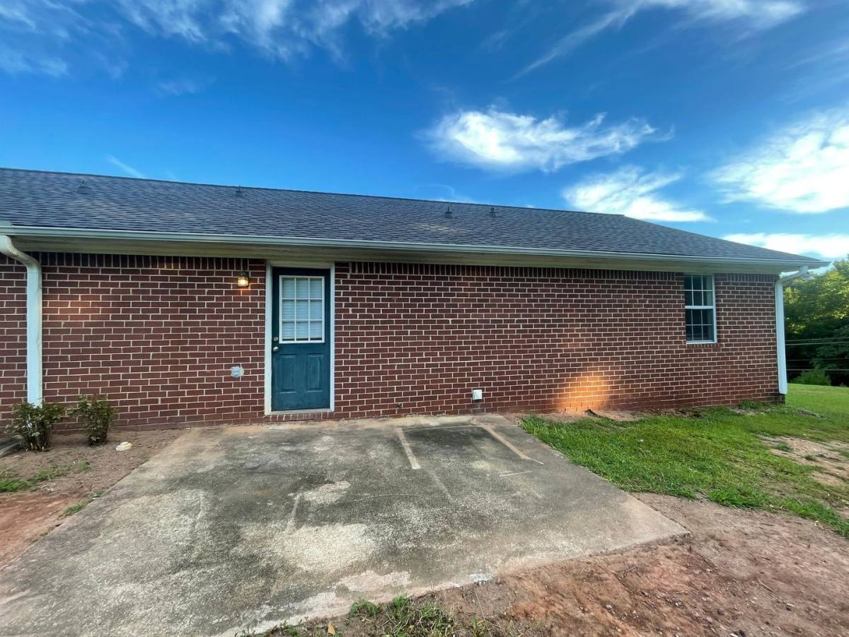 House for rent at 101 Hunters Run Rd, Athens, GA 30606