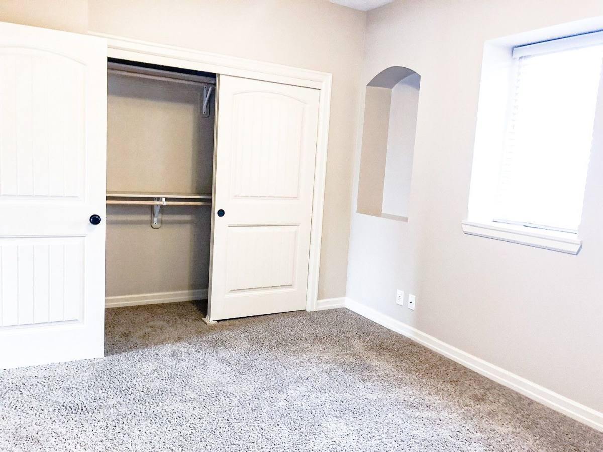 Apartment for rent at 3007 Jackson St, Omaha, NE 68105