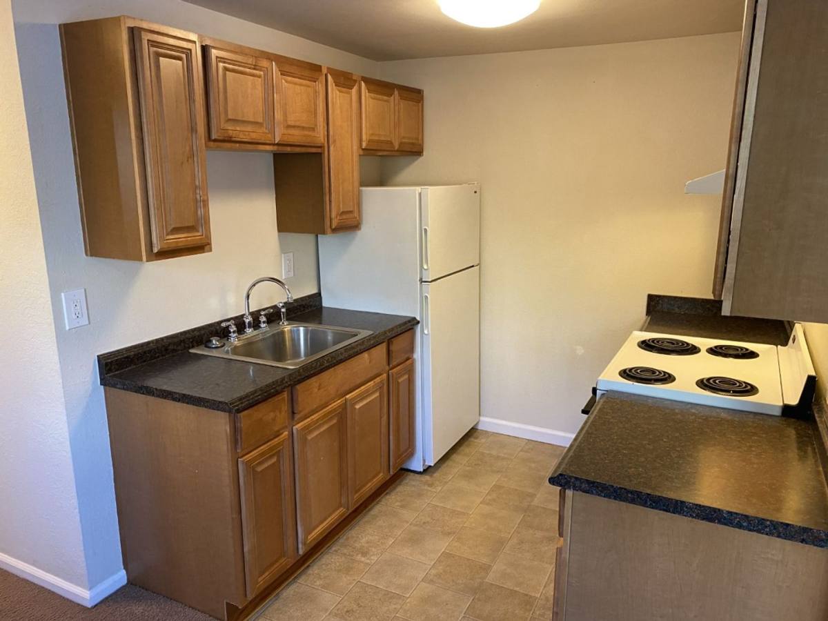 Apartment for rent at 403 Trinity St, Vallejo, CA 94590