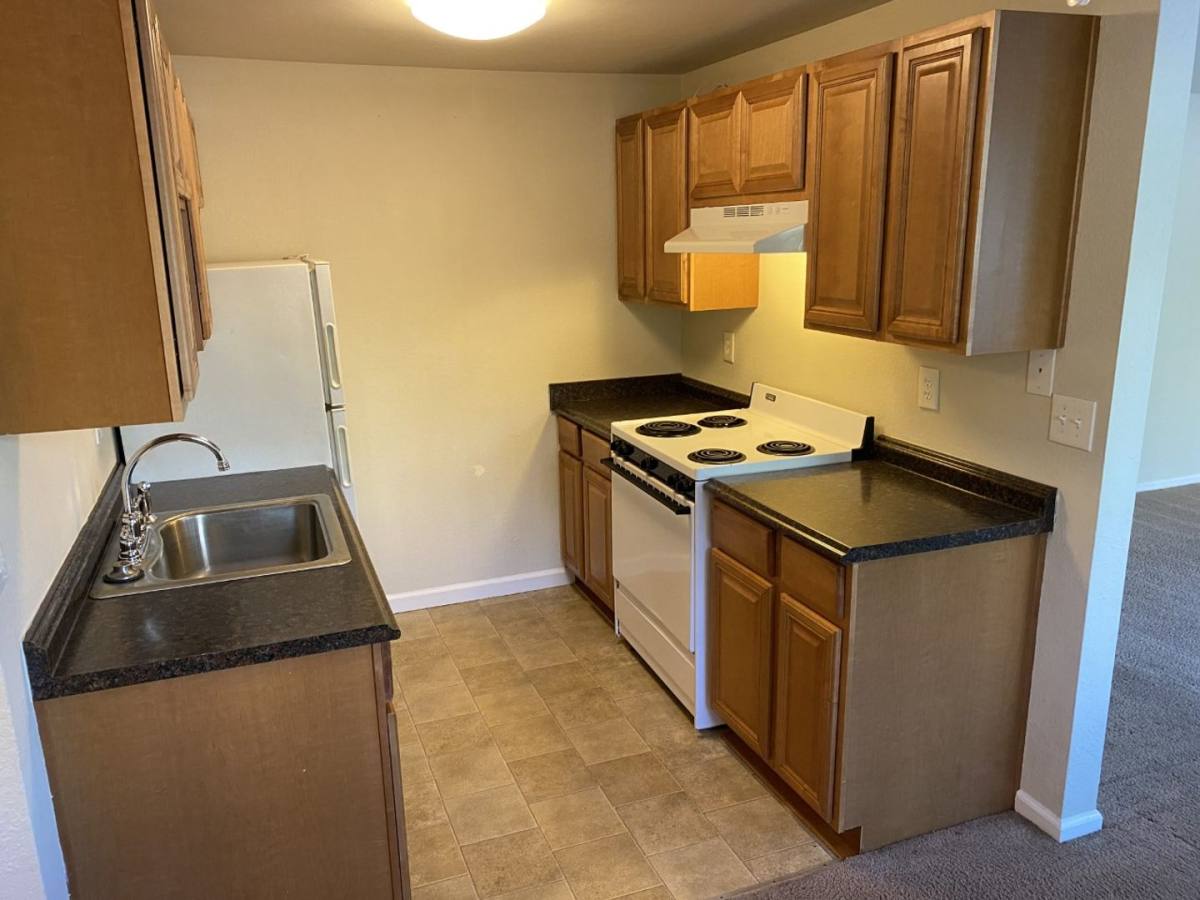 Apartment for rent at 403 Trinity St, Vallejo, CA 94590