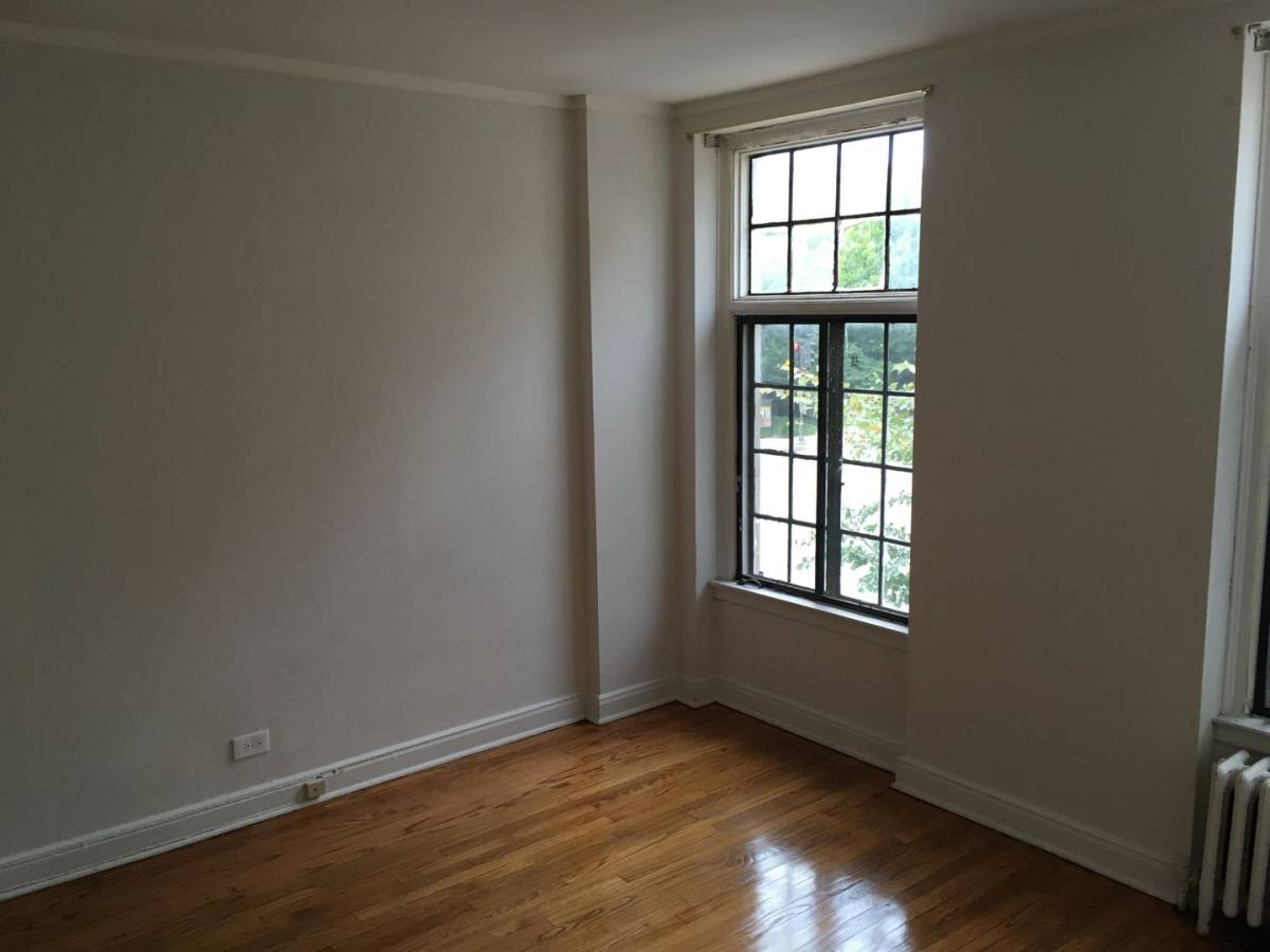 Apartment for rent at 531 Grove St, Evanston, IL 60201