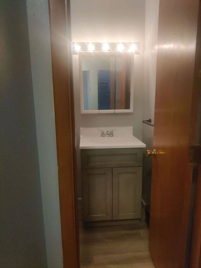 Apartment for rent at 1645 N Miami St, Wabash, IN 46992