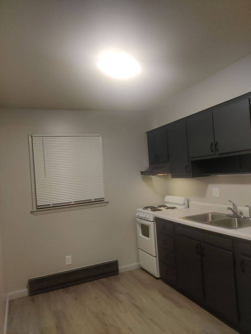 Apartment for rent at 1645 N Miami St, Wabash, IN 46992