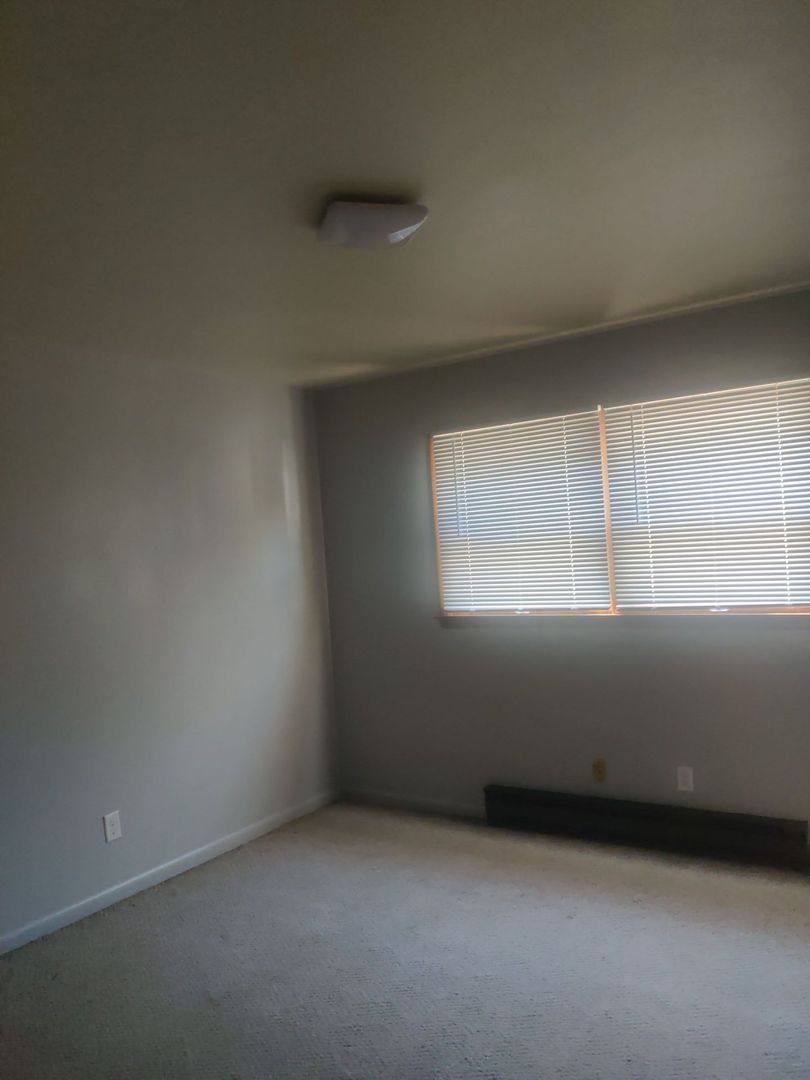 Apartment for rent at 1645 N Miami St, Wabash, IN 46992