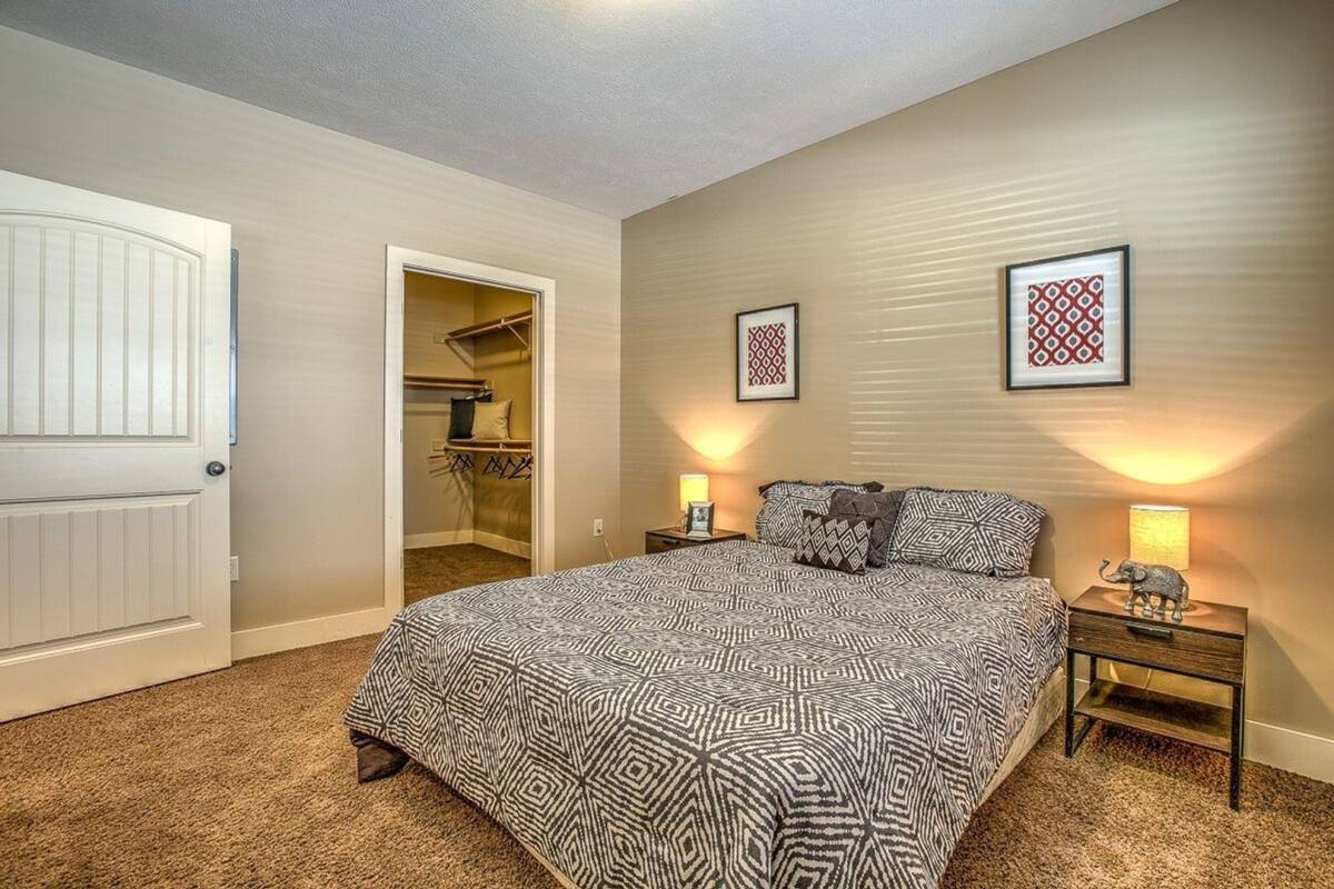 Apartment for rent at 19009 Marcy St, Elkhorn, NE 68022