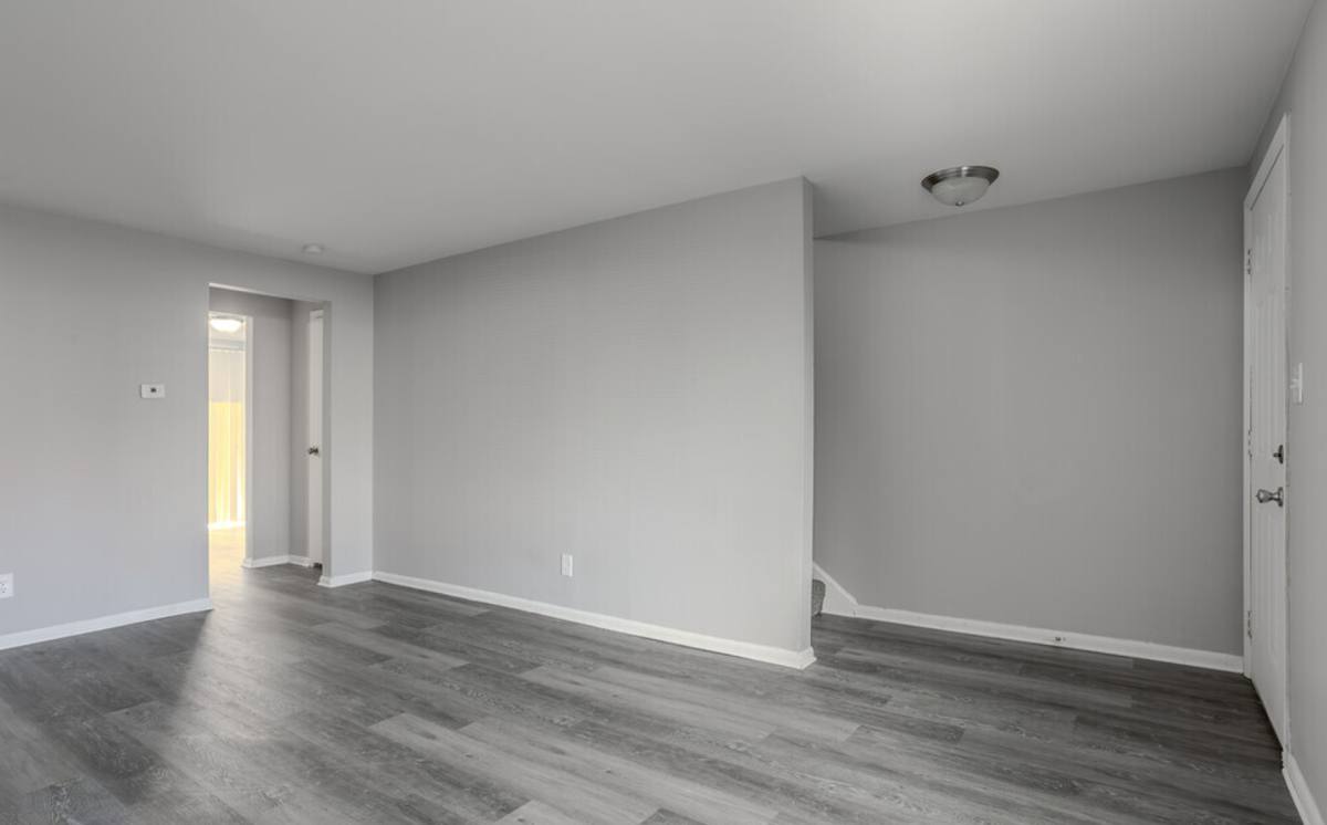 Apartment for rent at 1900 Sunny Court, Columbus, OH 43229