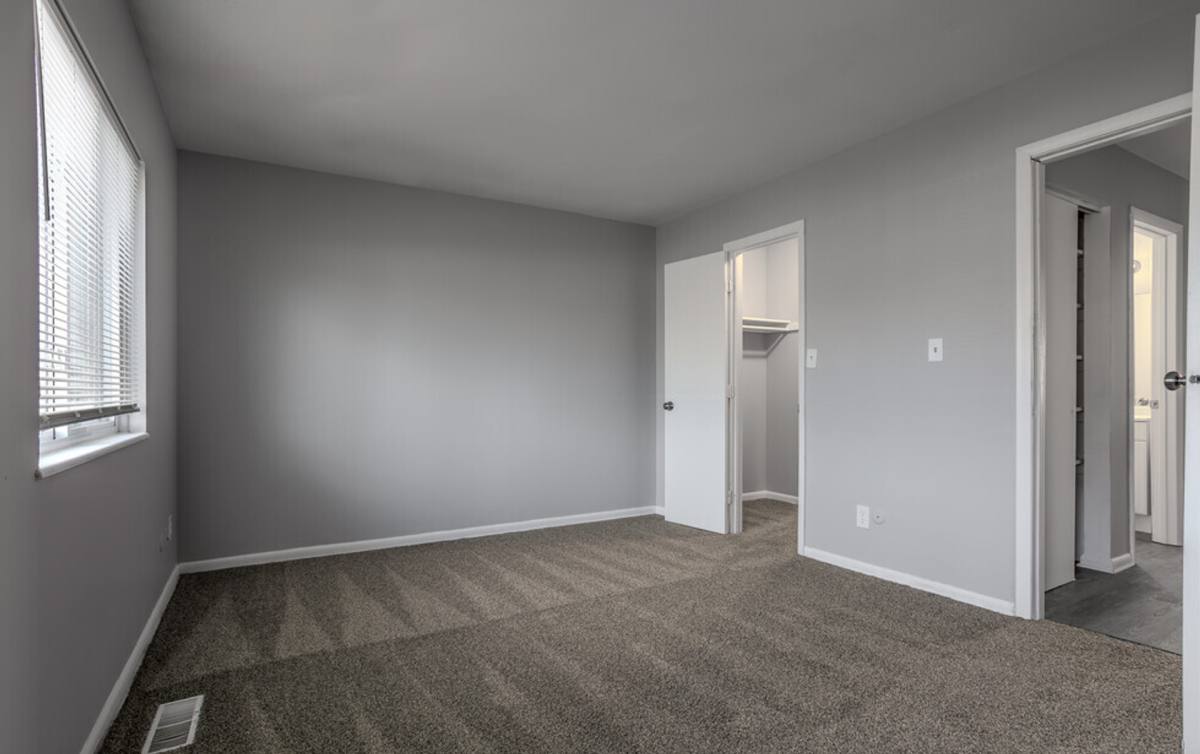Apartment for rent at 1900 Sunny Court, Columbus, OH 43229