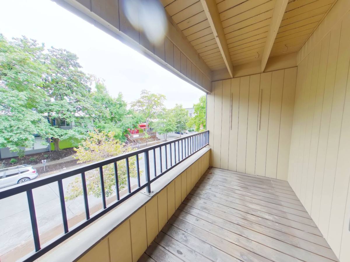 Apartment for rent at 1390 Alder St, Eugene, OR 97401