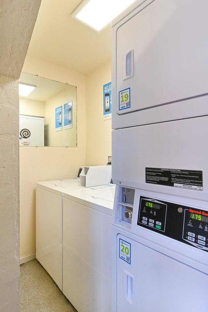 Apartment for rent at 1390 Alder St, Eugene, OR 97401