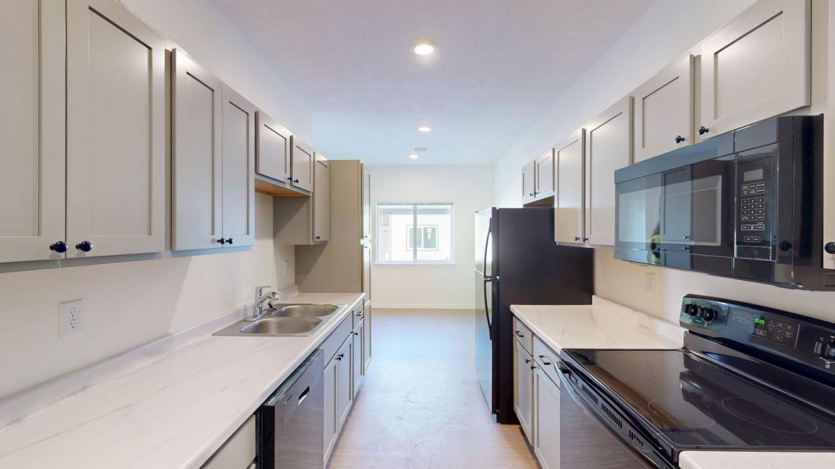 Townhouse for rent at 2125 Royal Ave, Spirit Lake, IA 51360