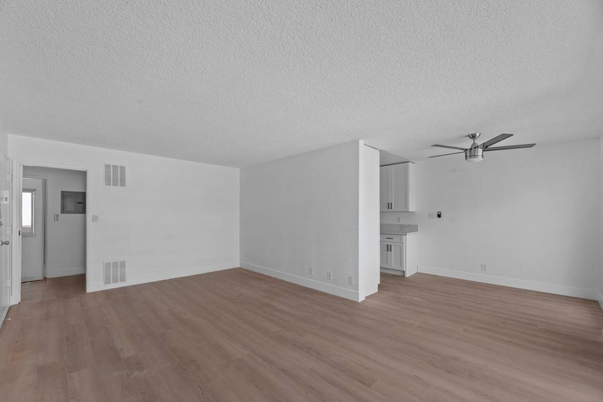 Apartment for rent at 1301 Havenhurst Dr, Los Angeles, CA 90046