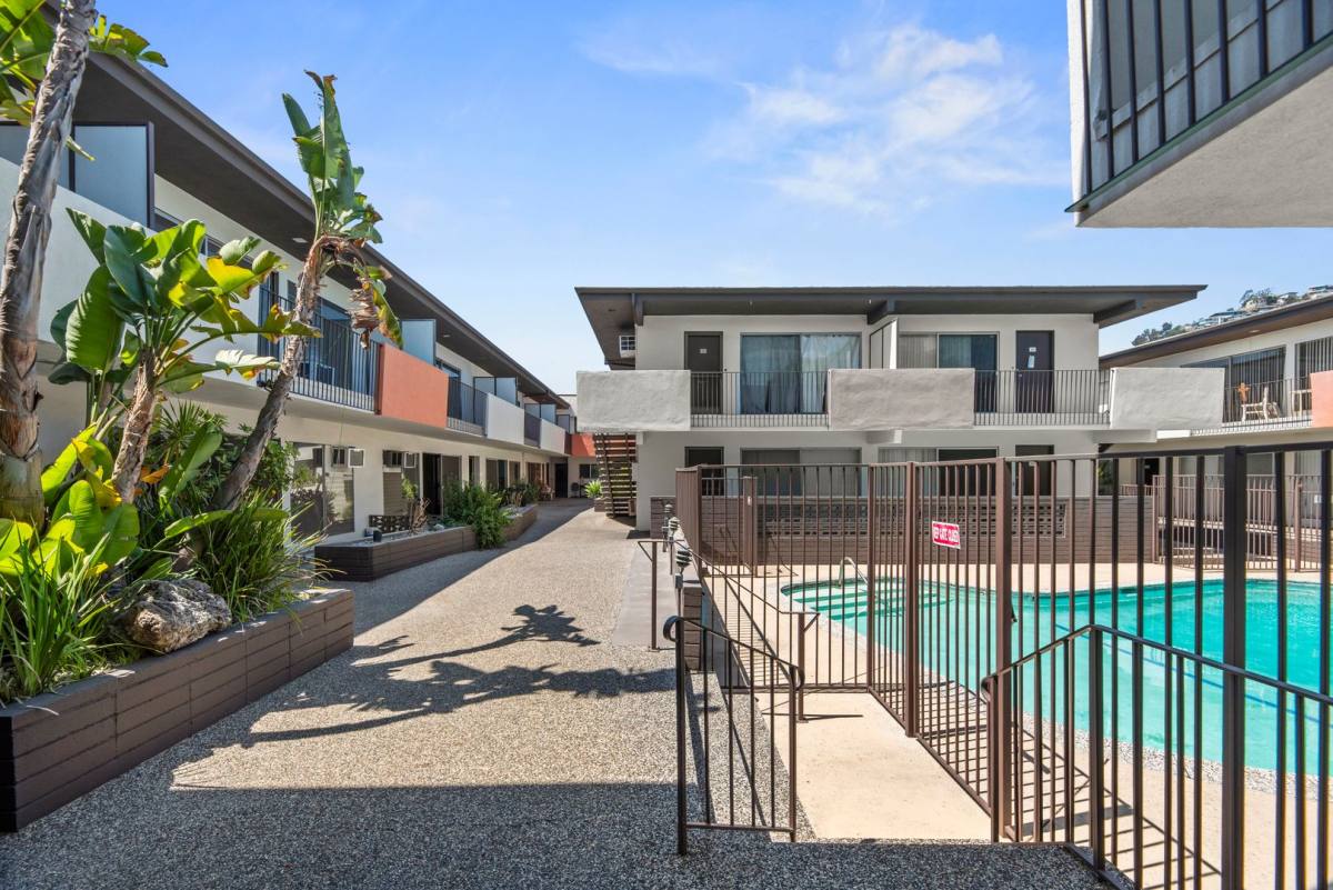 Apartment for rent at 1301 Havenhurst Dr, Los Angeles, CA 90046