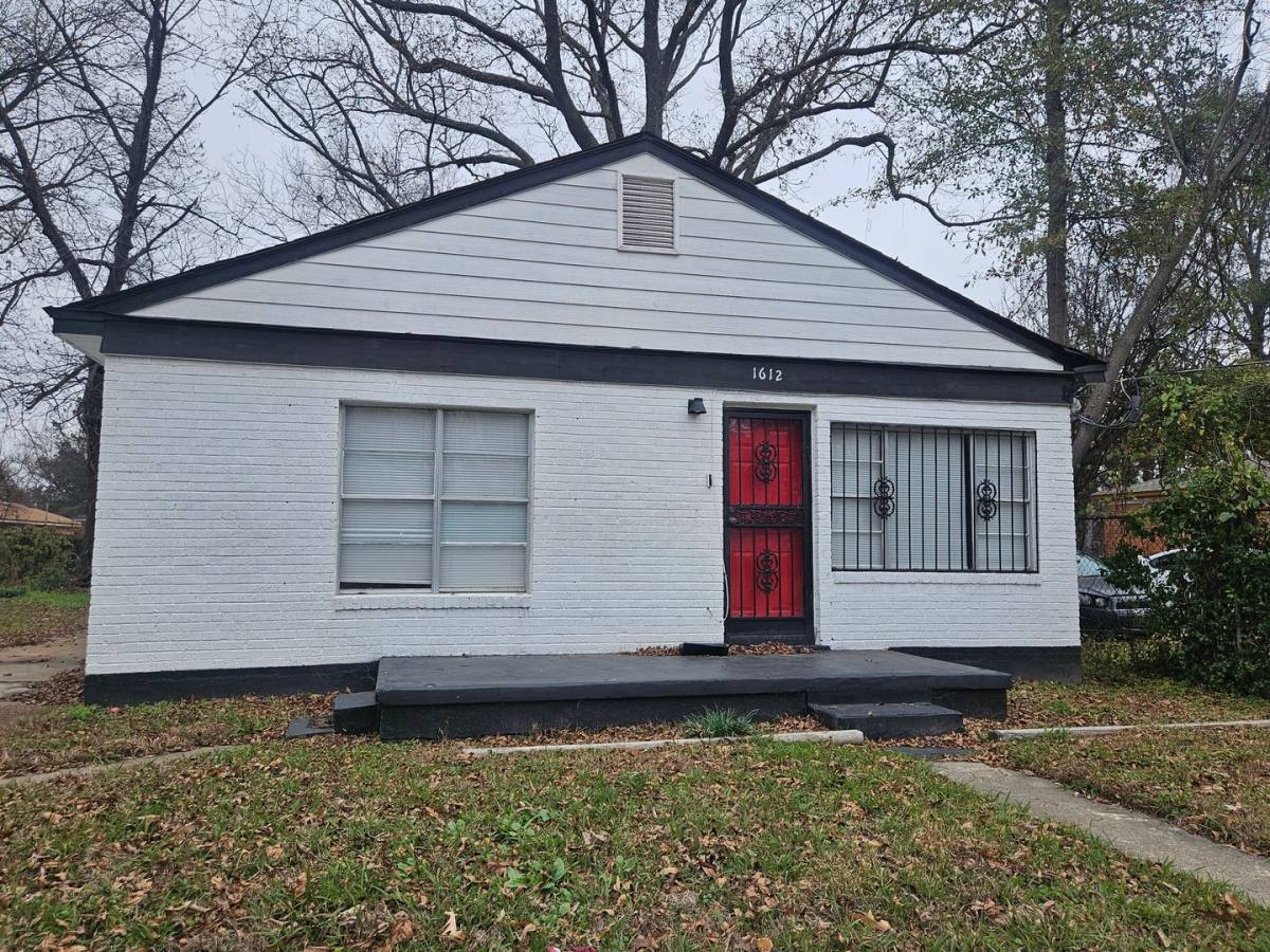 House for rent at 1612 May St, Memphis, TN 38108