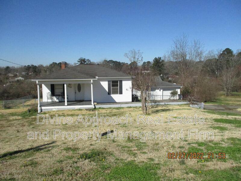 House for rent at 126 Concord Highland Dr, Bessemer, AL 35023