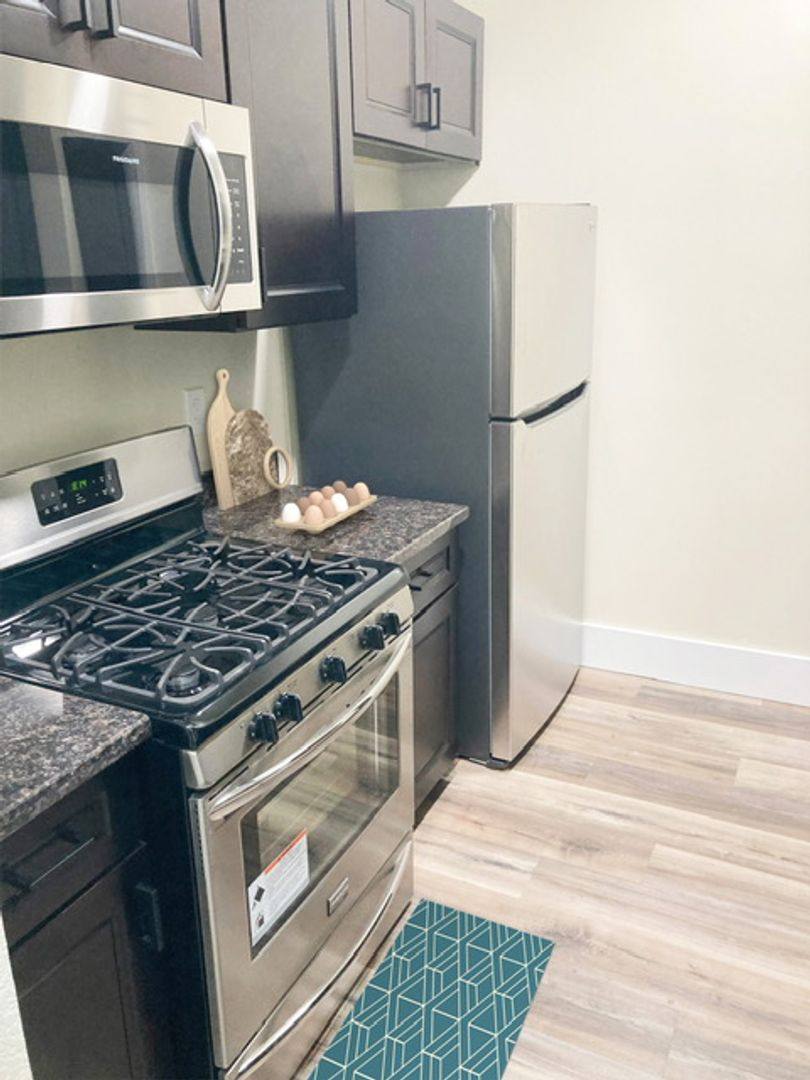 Apartment for rent at 2600-2614 S San Pedro St, Los Angeles, CA 90011