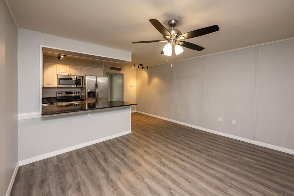 Apartment for rent at 1860-1872 Phillippi Shores Dr, Sarasota, FL 34231